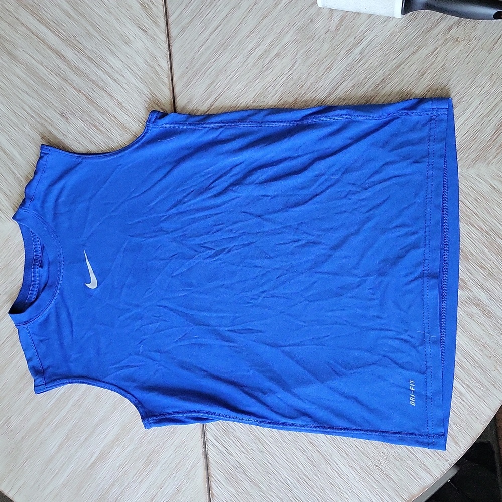 Nike Boys dri-fit tank top